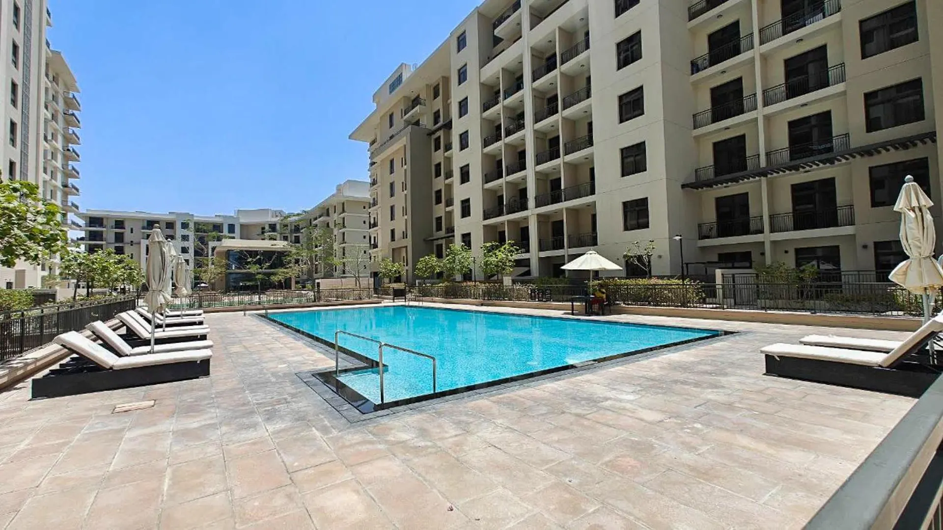 Stunning 1 Bedroom With Pool View In Rawda Apartments Dubai