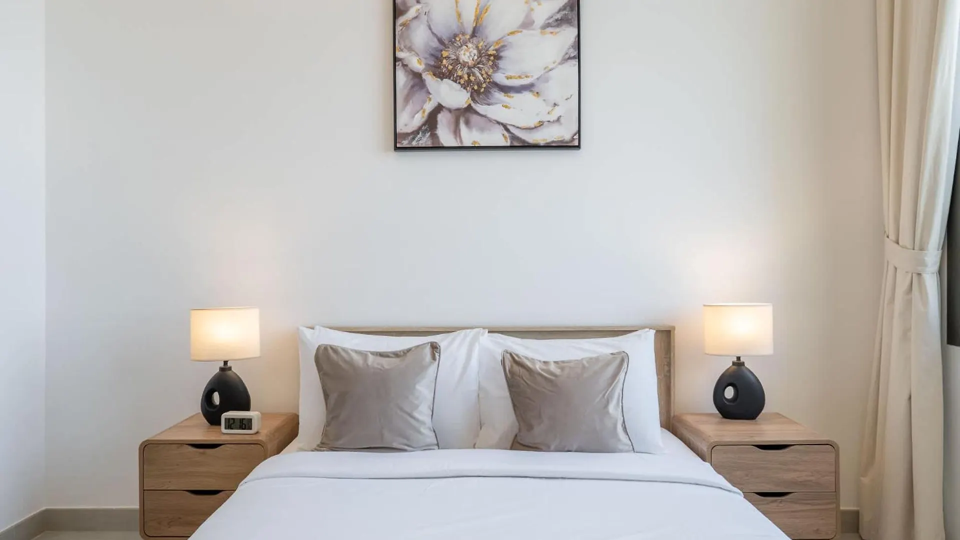 Stunning 1 Bedroom With Pool View In Rawda Apartments Dubai