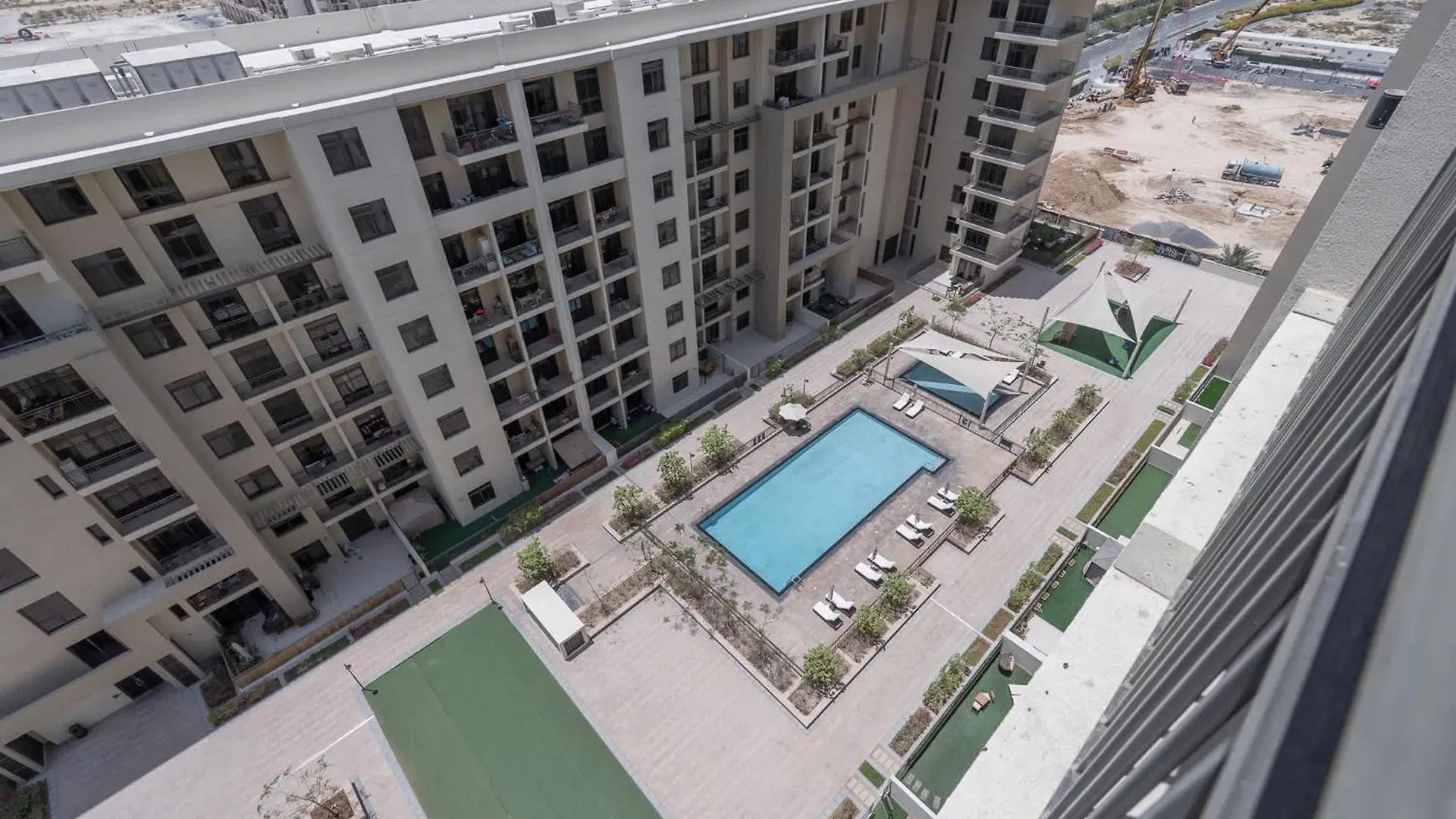 Stunning 1 Bedroom With Pool View In Rawda Apartments Dubai