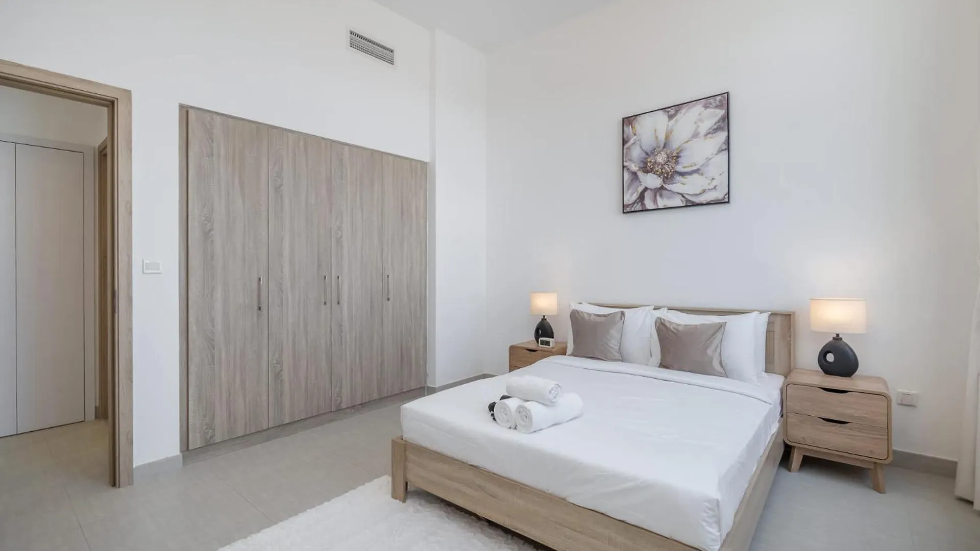 Stunning 1 Bedroom With Pool View In Rawda Apartments Dubai 0*,